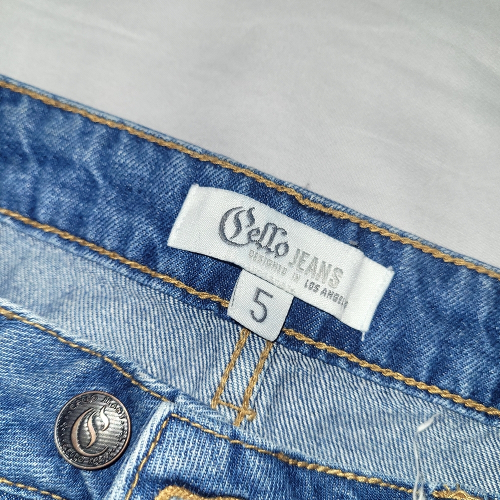 Denim - Picture 4 of 4